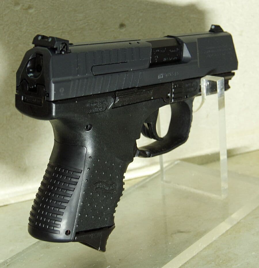 マルゼン ワルサーP99コンパクトブローバック グリップエクステンション付