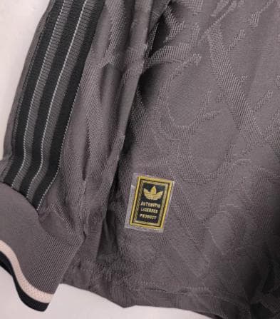 24/25 レアル・マドリード アウェイ 8番 バルヴェルデ 長袖ユニフォーム