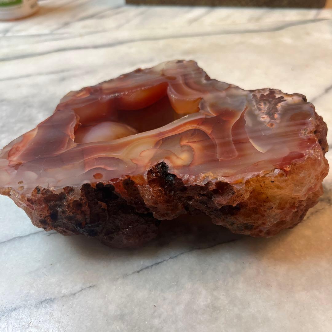 ⚠️注意‼️発送が特定月末の限定品 　赤は魔を払う縁起の良い石　おすすめの古い原石