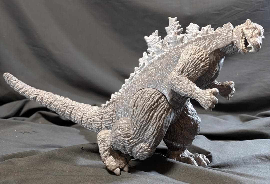 クラシックゴジラ1954（プレイメイツ）12インチ・アクションフィギュア