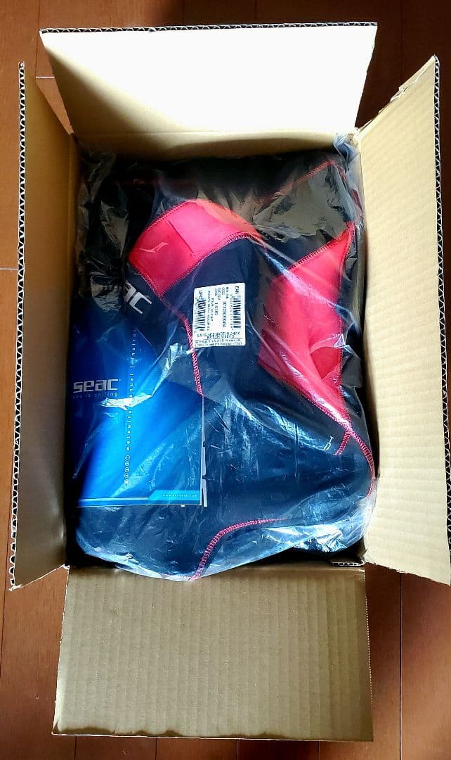 イタリアSEAC 5mmメンズウェットスーツ Sサイズ 167-172CM