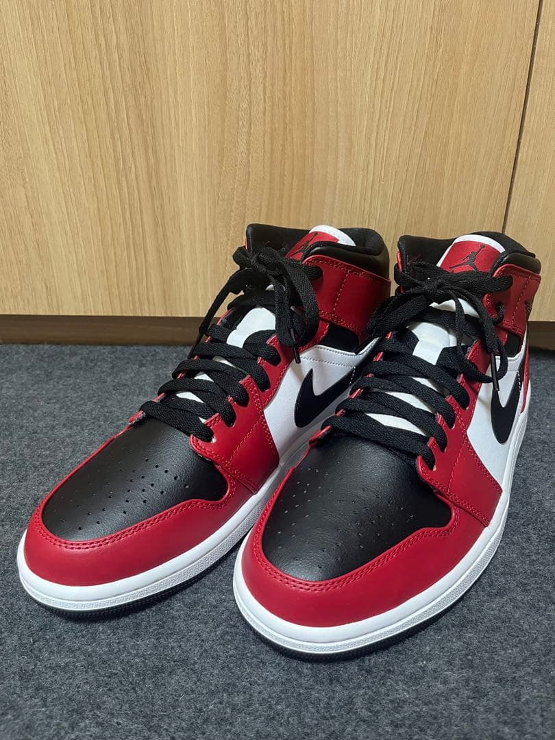 シューズ(男性用) NIKE AIR JORDAN 1 MID CHICAGO BLACK TOE