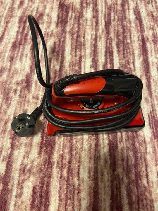 海外用220V  アイロン　スキー　スノーボード