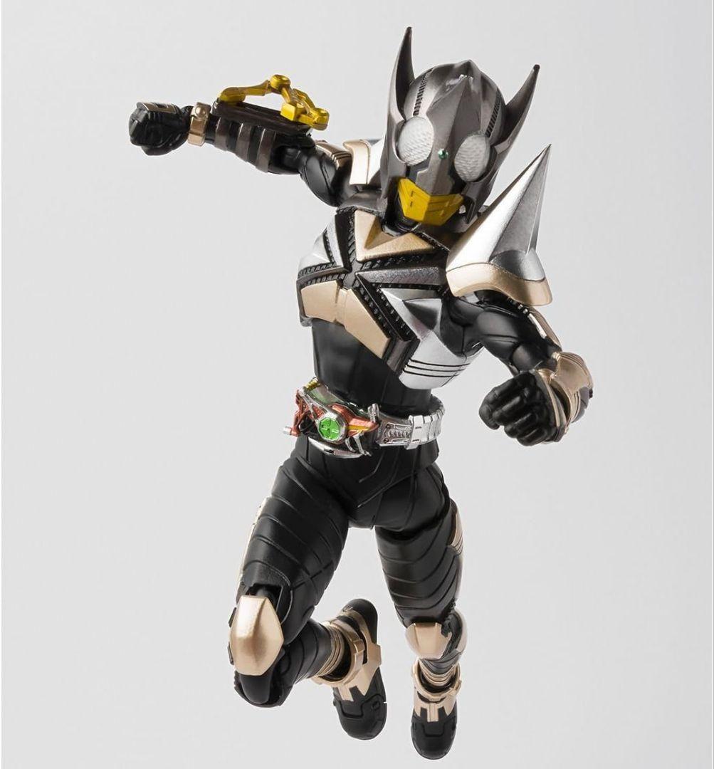 新品● S.H.フィギュアーツ 真骨彫製法 仮面ライダーパンチホッパー 輸送箱有