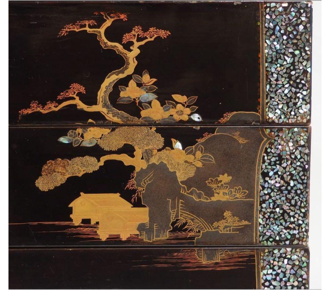 送料無料　旧家蔵出　江戸時代　螺鈿蒔絵山水楼閣文4重箱　合箱