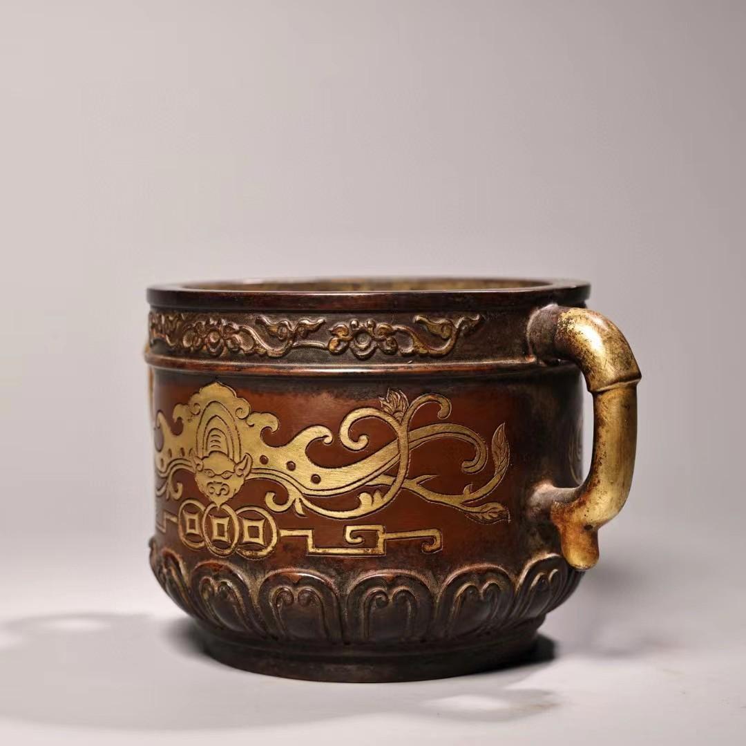 中国古美術・旧蔵錾刻鎏金香炉・純紫銅细密彫・純手作り・高浮彫・置物・仏具・文房具