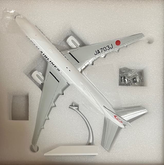 航空機・ヘリコプター JAL B777-200 JA703J