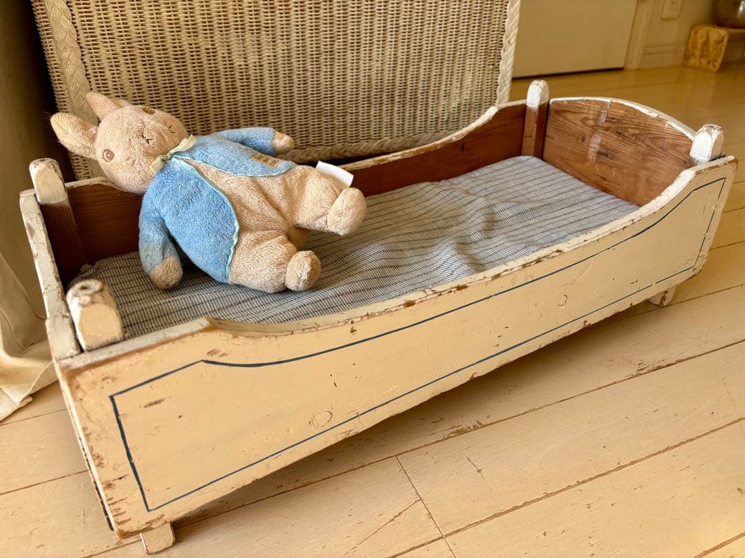 アンティークベッド