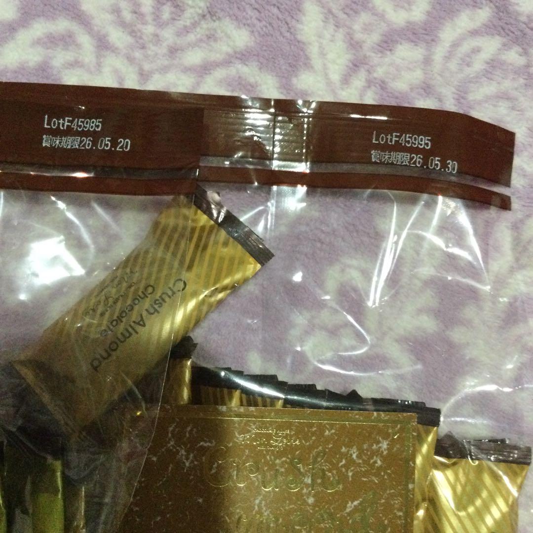 モンロワール 詰め合わせ　チョコレート　8点　➕　雑貨　5点