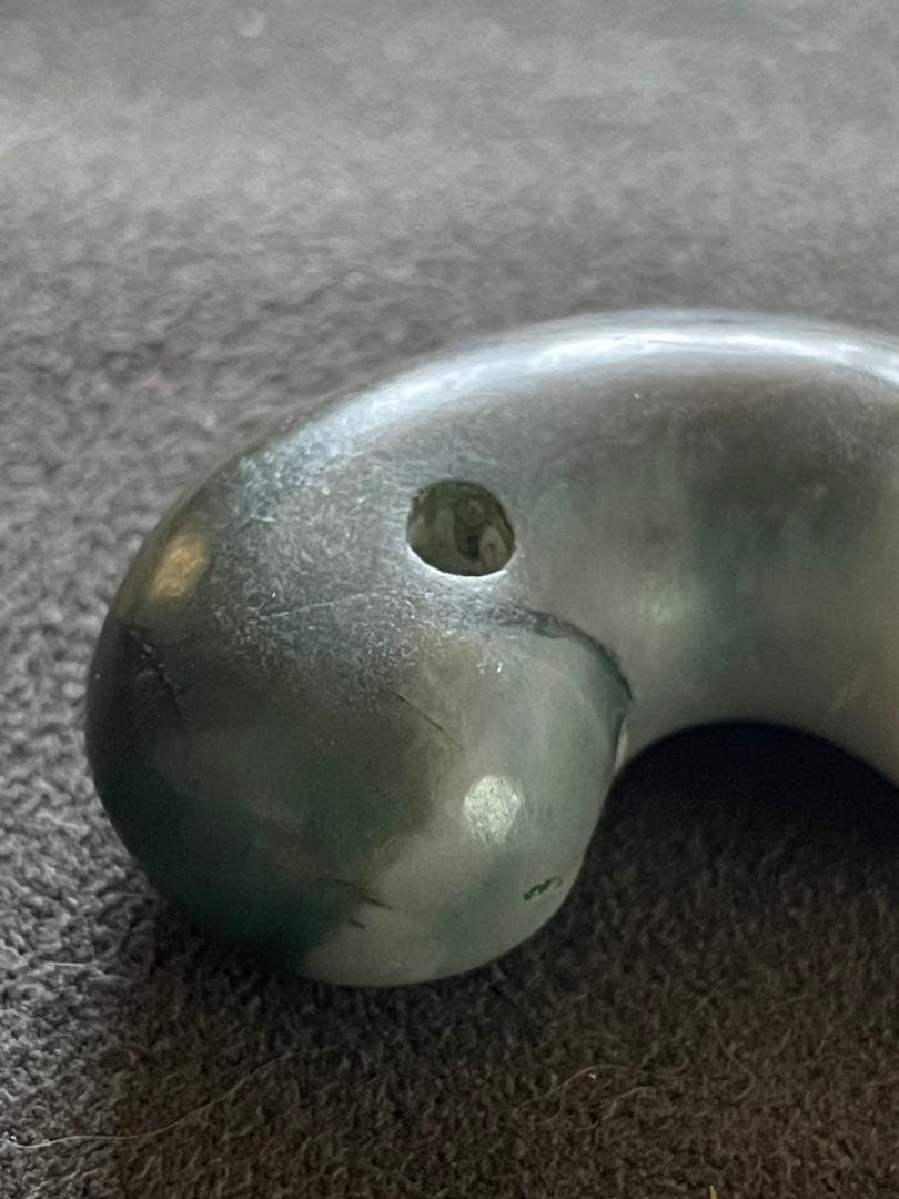 古墳時代　勾玉　硬玉　翡翠　瑪瑙　出土品31g