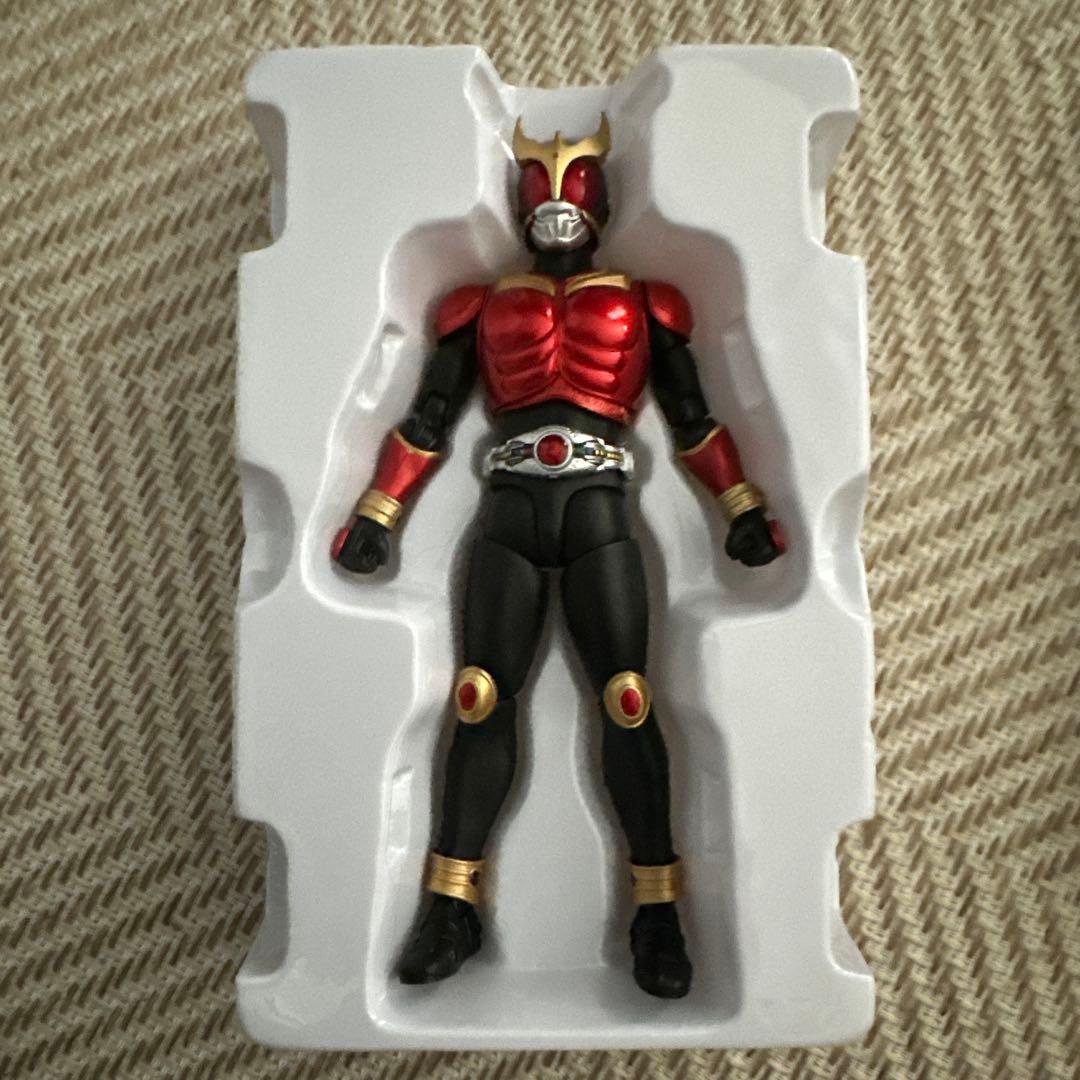 真骨彫　仮面ライダークウガ　マイティフォーム（ディケイドバージョン）