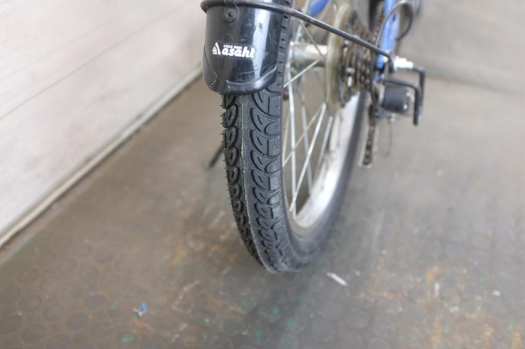 小径車　20インチ　6速　オートライト