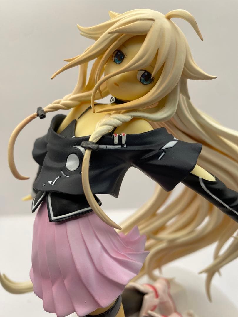 IA ARIA ON THE PLANETES フィギュア　アクアマリン　イア