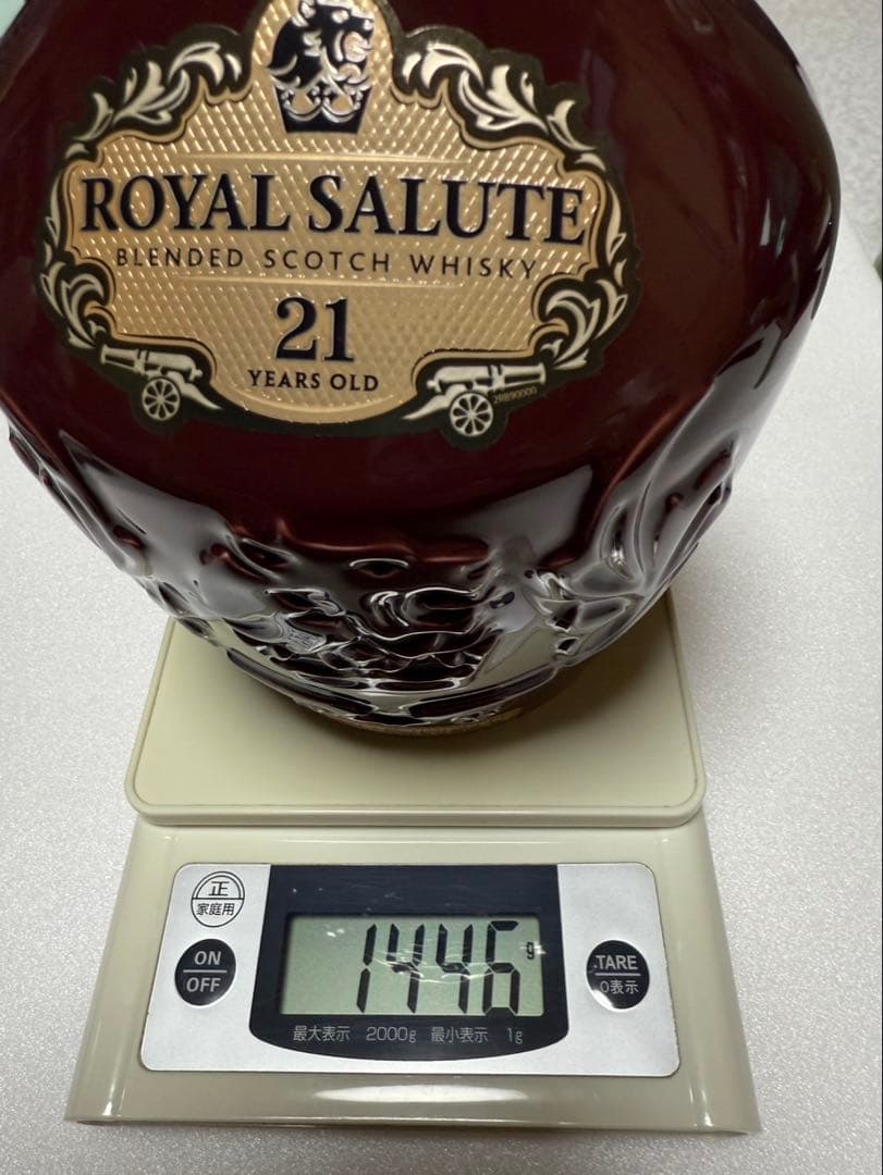  Salute 21年 スコッチウイスキー　赤ボトル