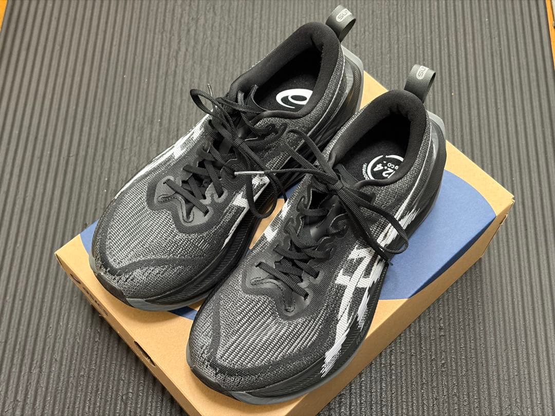 アシックス スーパーブラスト2 25.5 ASICS 美品