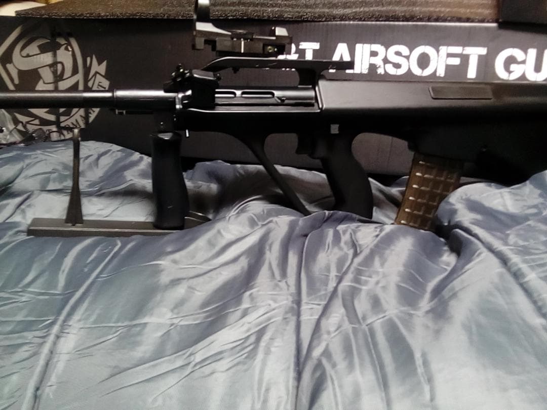 ⭐ステアーAUG 東京マルイ＊ドットサイト付き⭐