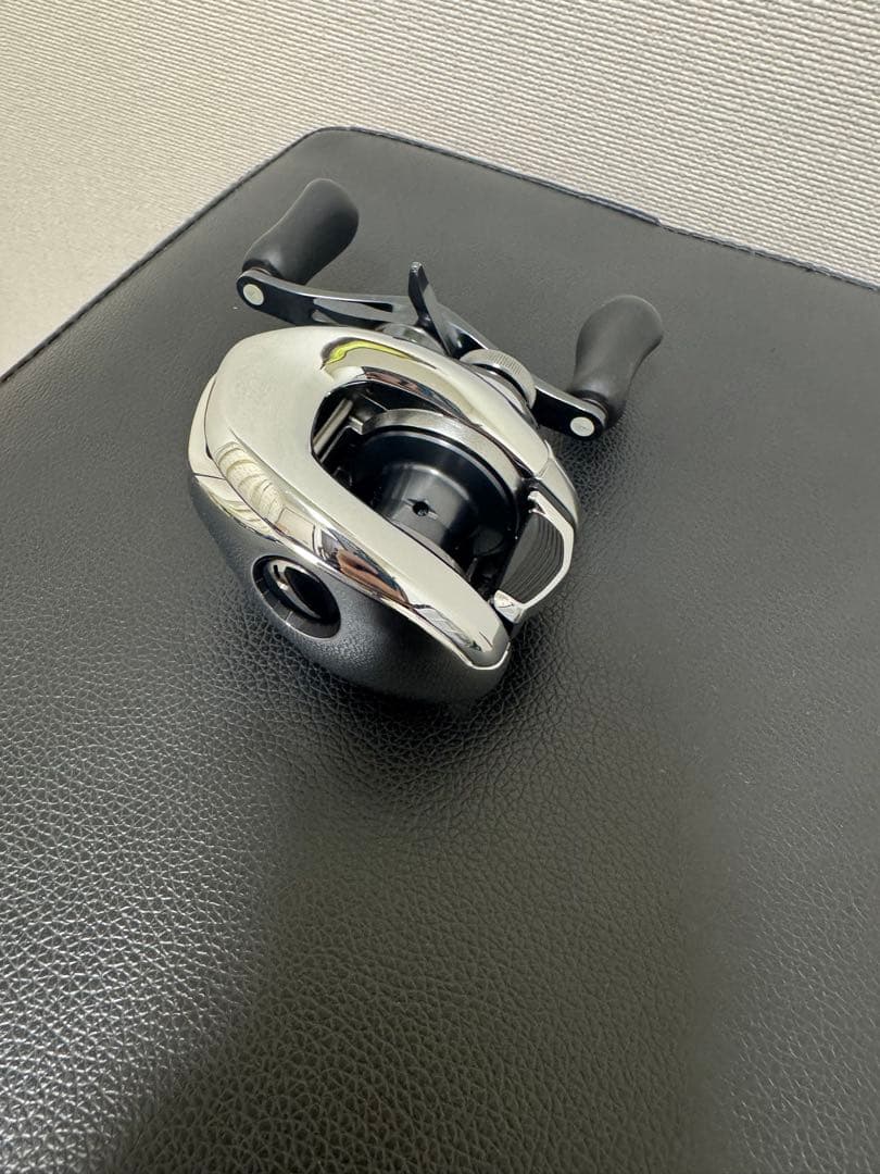 クロSHIMANO ANTARES 右巻き　19アンタレス HG