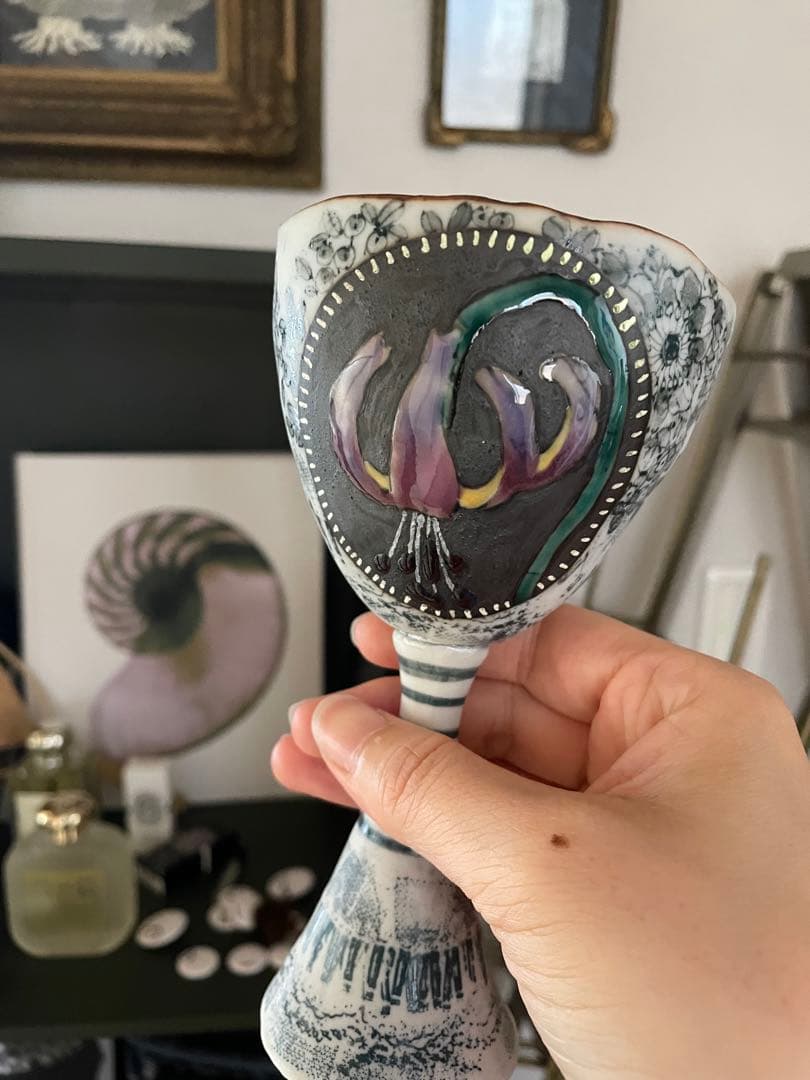 スズキヨウコ作　カタクリの花が美しいゴブレット