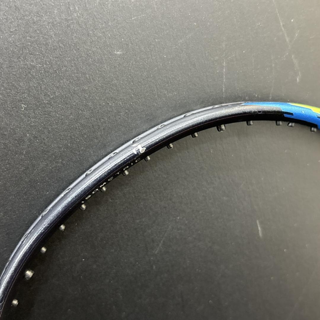 YONEX　NANOFLARE　700　バトミントンラケット　ガット無し