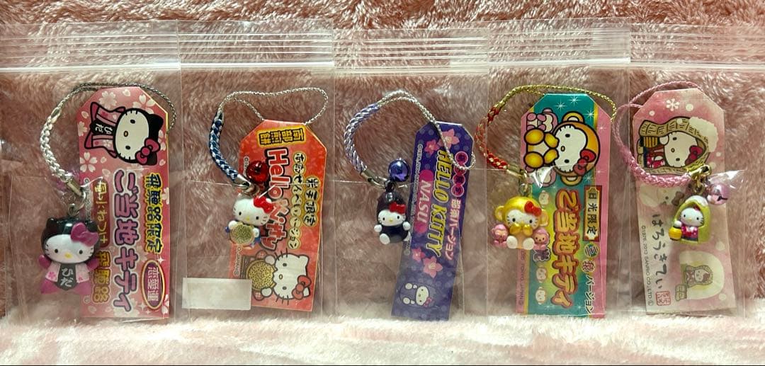 激レア　ご当地キティ　サンリオ　根付け　ストラップ　50点　東京　北海道　沖縄