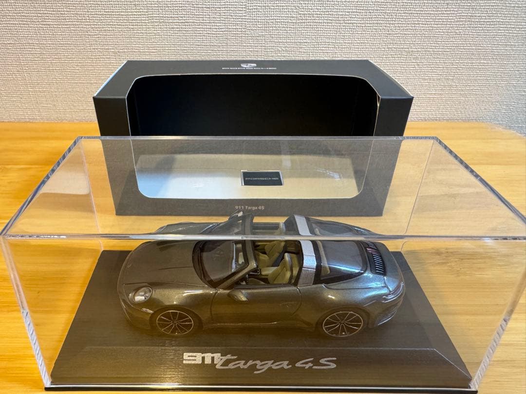 【MINICHAMPS】Porsche911 [992] Targa 4S