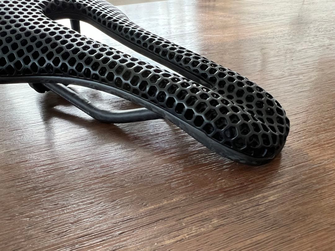 RYETカーボン3Dプリントサドル