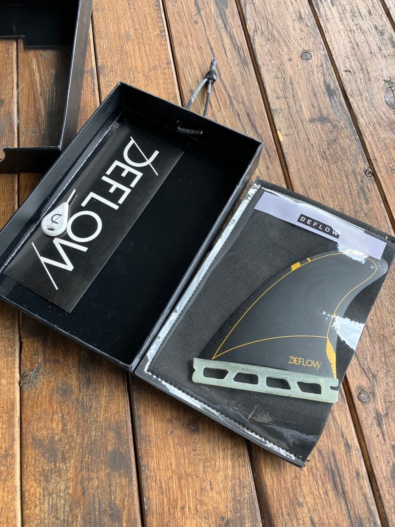 フューチャートライFIN 新品