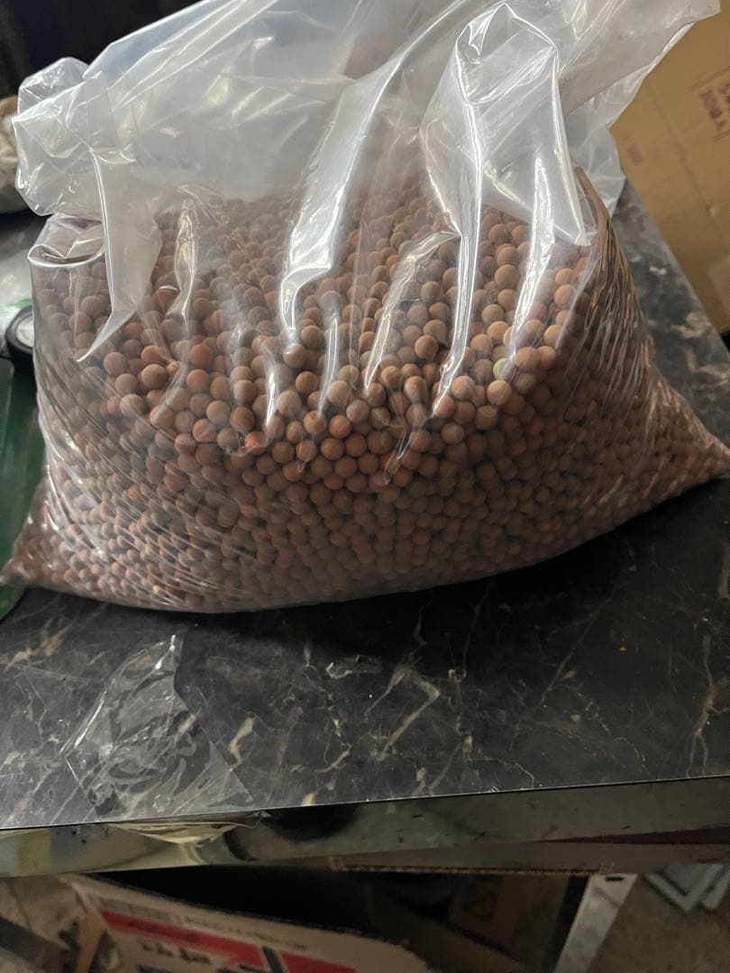 焼結麦飯石、麦飯石、アクアリウム底石、濾過材、レッドビー底石