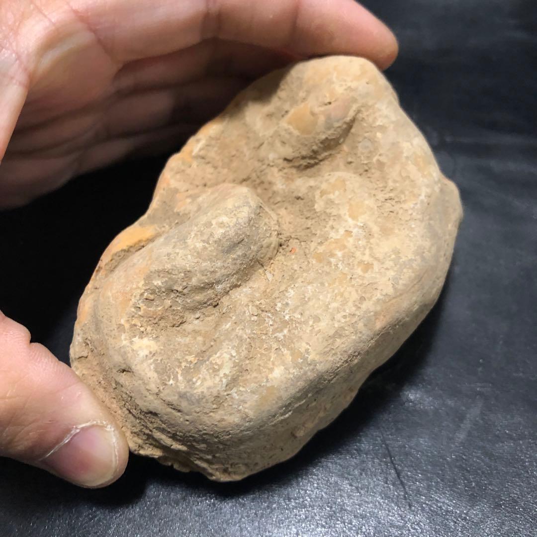 蔵から中国古銭と一緒の箱から出てきた 5体の内の1体　 犬イヌ中国古美術土器