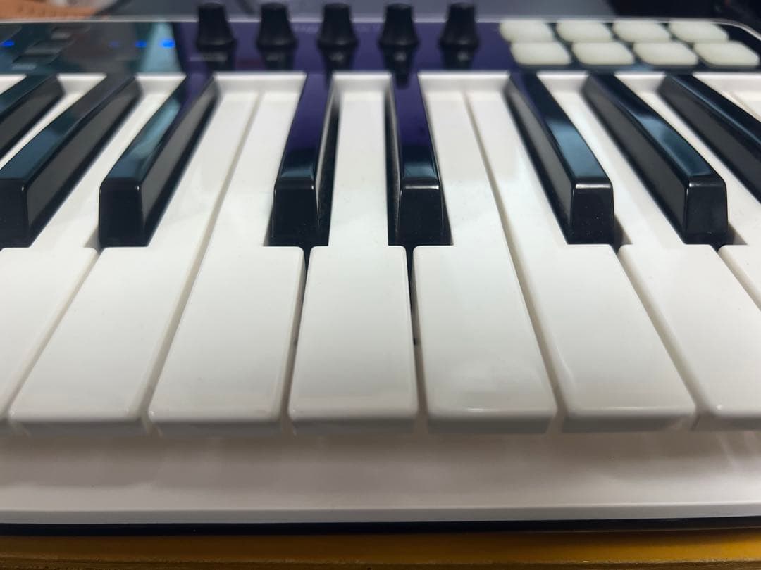 iRig Keys I/O 25 ケーブル2種類