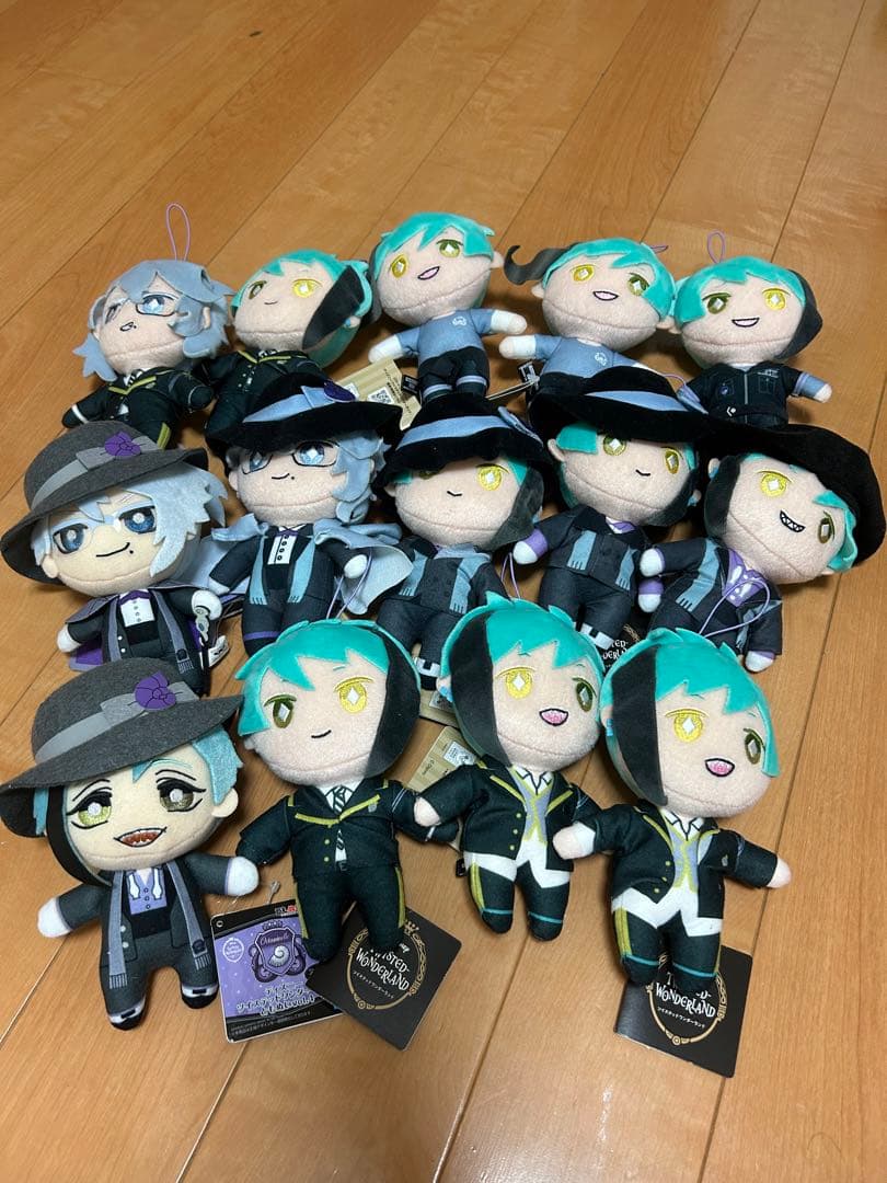 ディズニー ツイステオクタヴィネル寮　アズールフロイドジェイドEXぬいぐるみなど