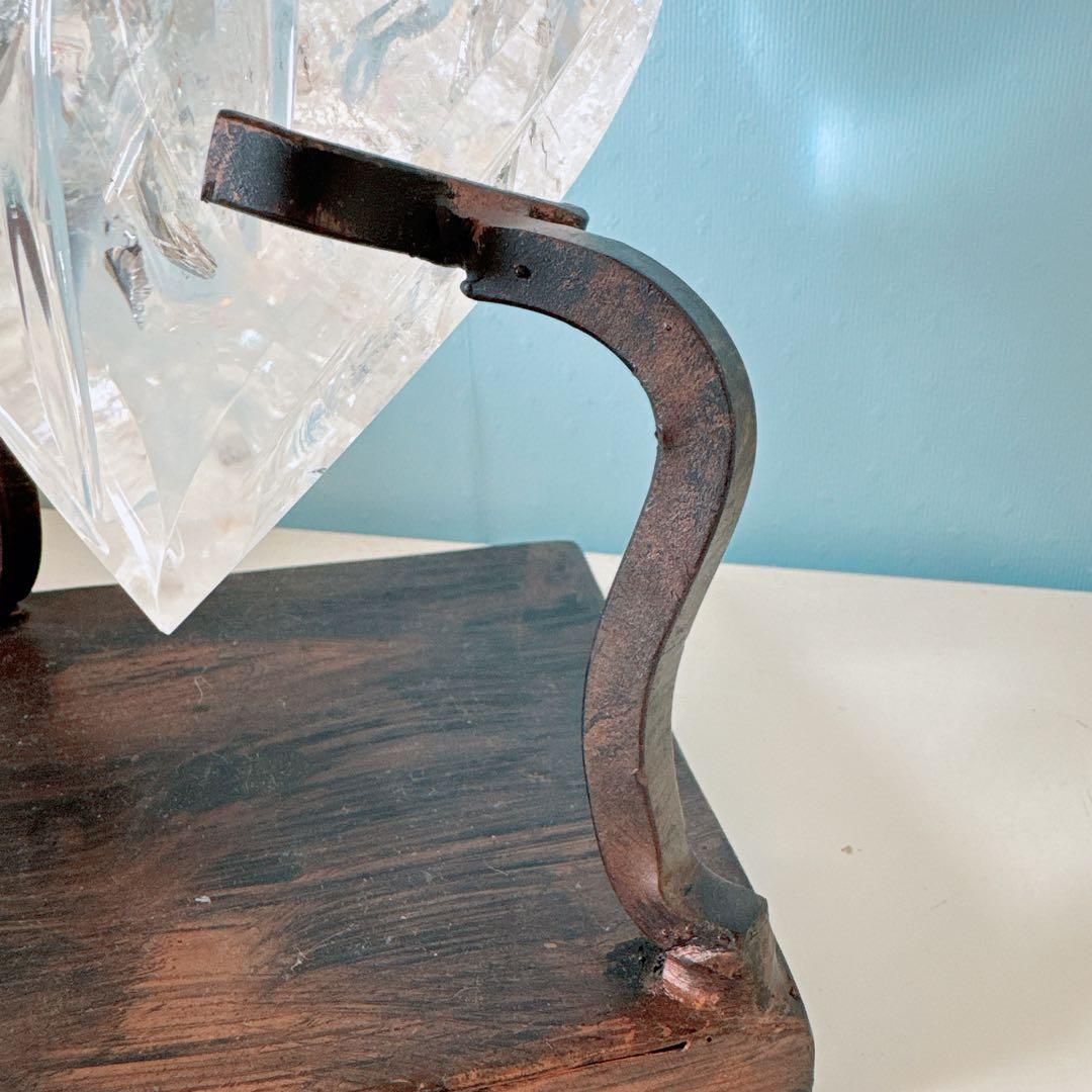 天然水晶★アーモンド型オブジェ★透明水晶★レインボー入り★台座付き★天然石★置物