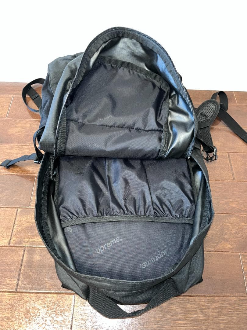 Supreme ブラック バックパック