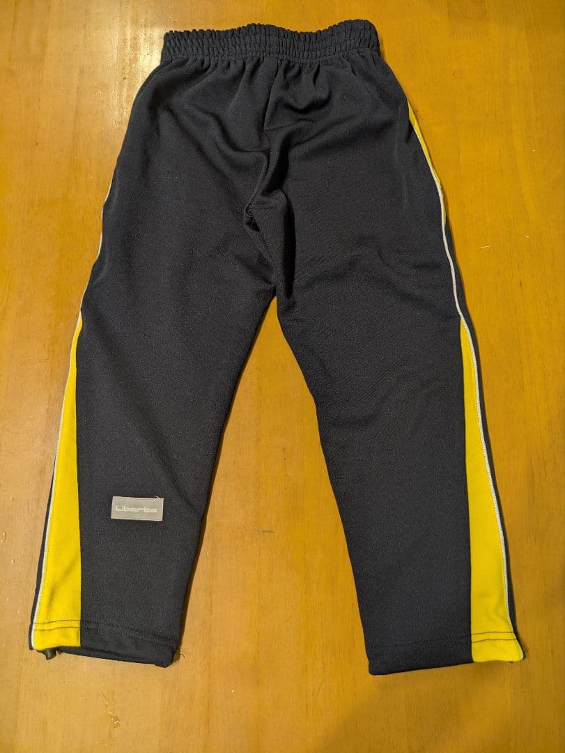 Liberta リベルタスクール115cm ジャージ上下 短パン(紐無し）