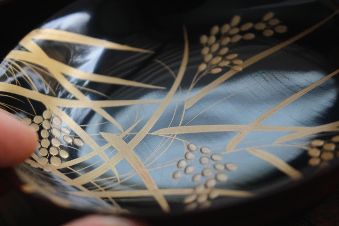 デッドストック！風情ある糸目地に優美な雀稲穂蒔絵の映えるお椀2点（検蒔絵椀雑煮椀