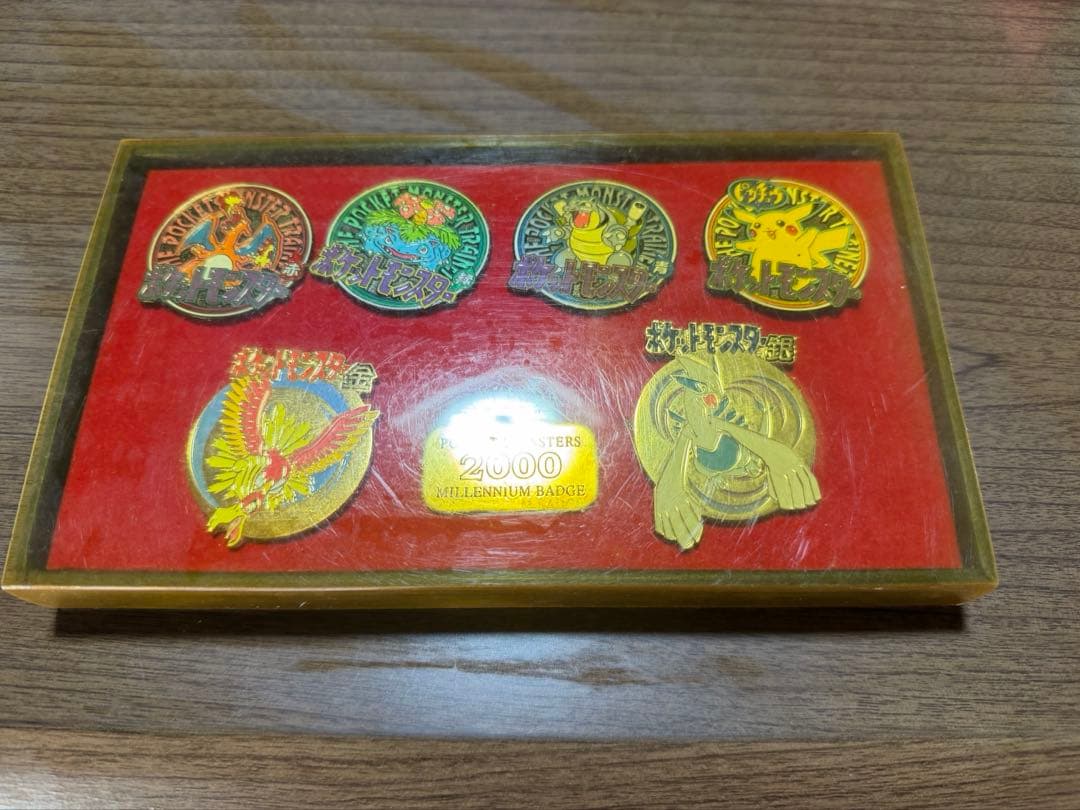 ポケモン ミレニアムバッジ 6個セット 2000年記念メダル付き