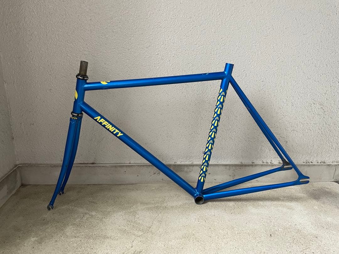 アフィニティ　ピストフレーム