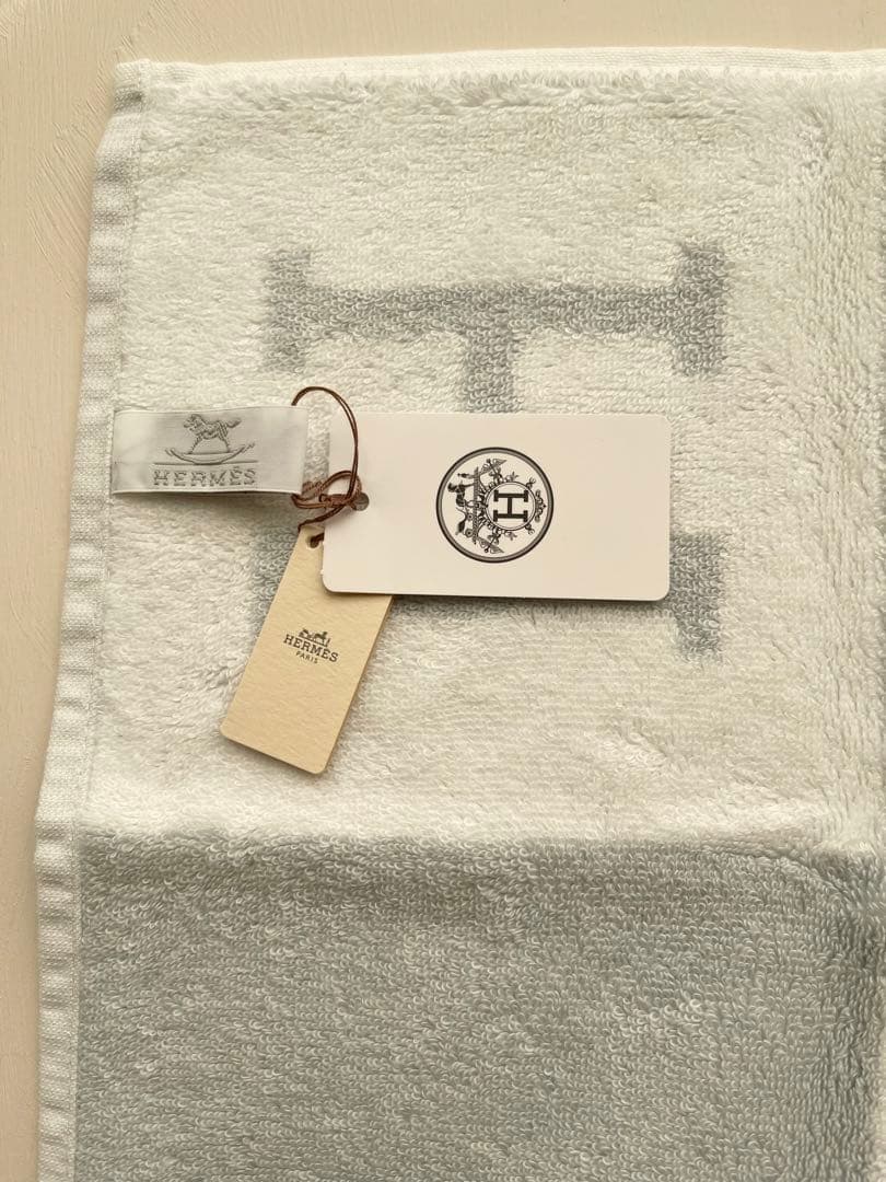 新品・タグ付】エルメス タオルハンカチ 2点セット 33×33cm 箱入り