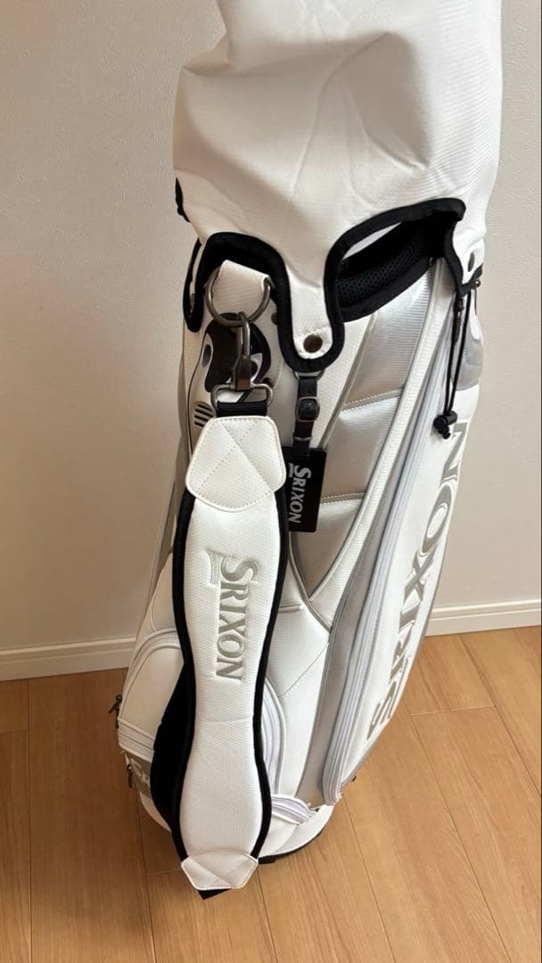 SRIXON ホワイト キャディバッグ　おまけ付き