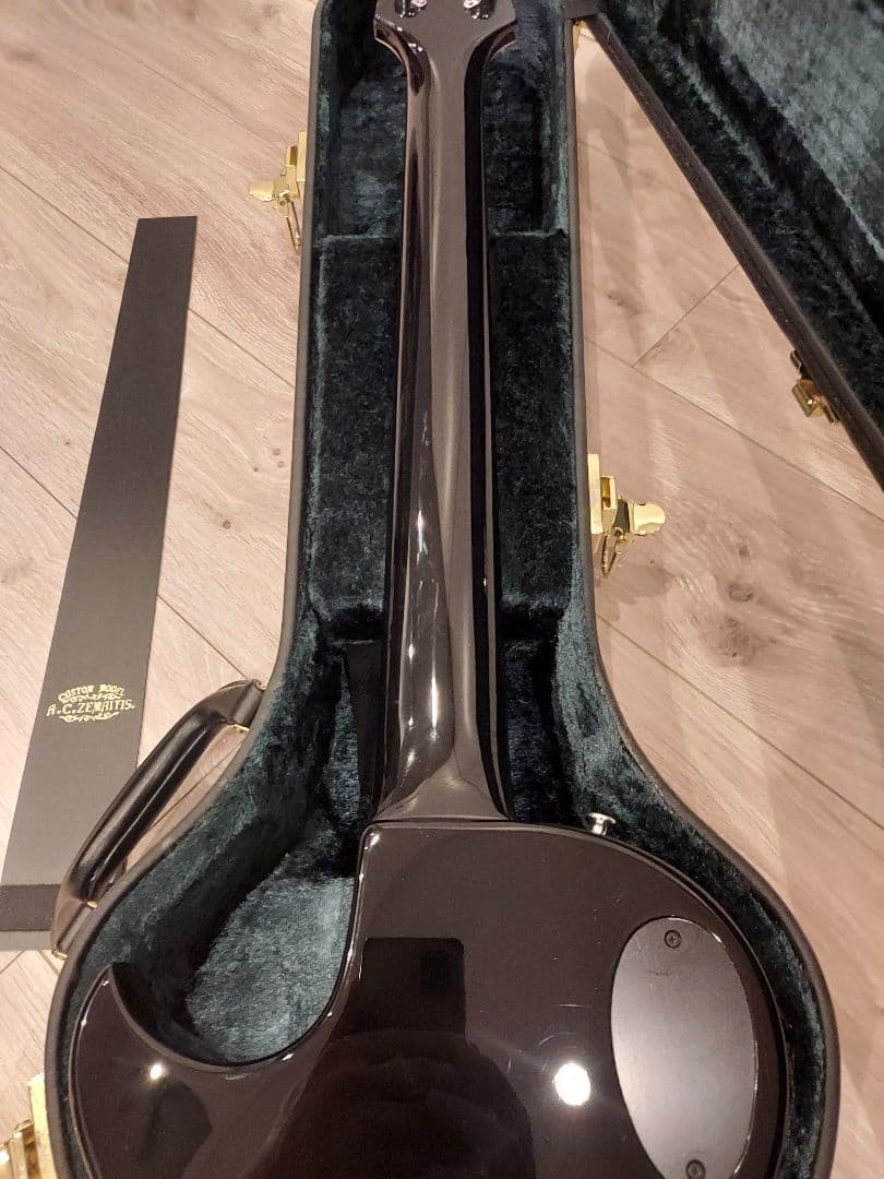 美品　zemaitis A24SU BLACK　エレキギター