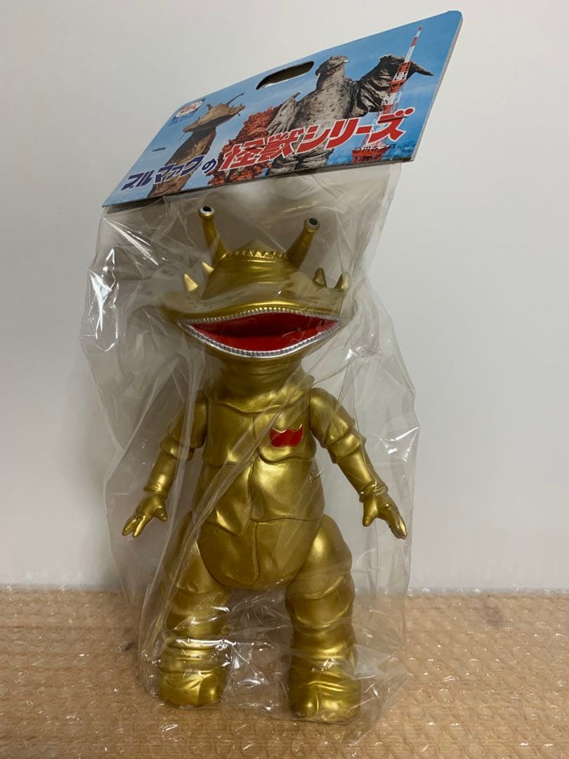 ブルマァク BULLMARK カネゴン　ゴールド　ソフビ