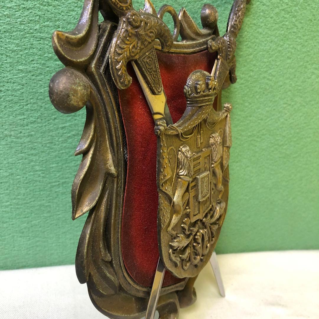 スペイン製 西洋武具 壁掛け 中世の騎士 獅子の紋章 アンティーク調