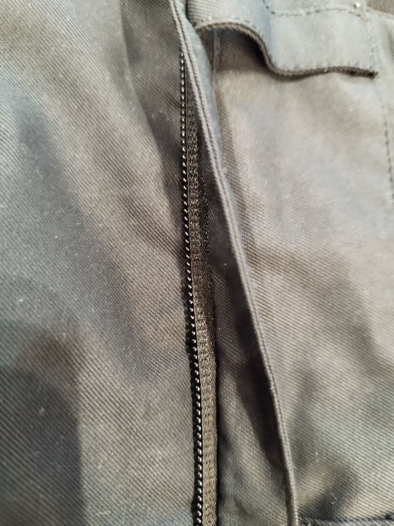 ボルコム　キッズ　ビブパンツ　Sサイズ　130センチ