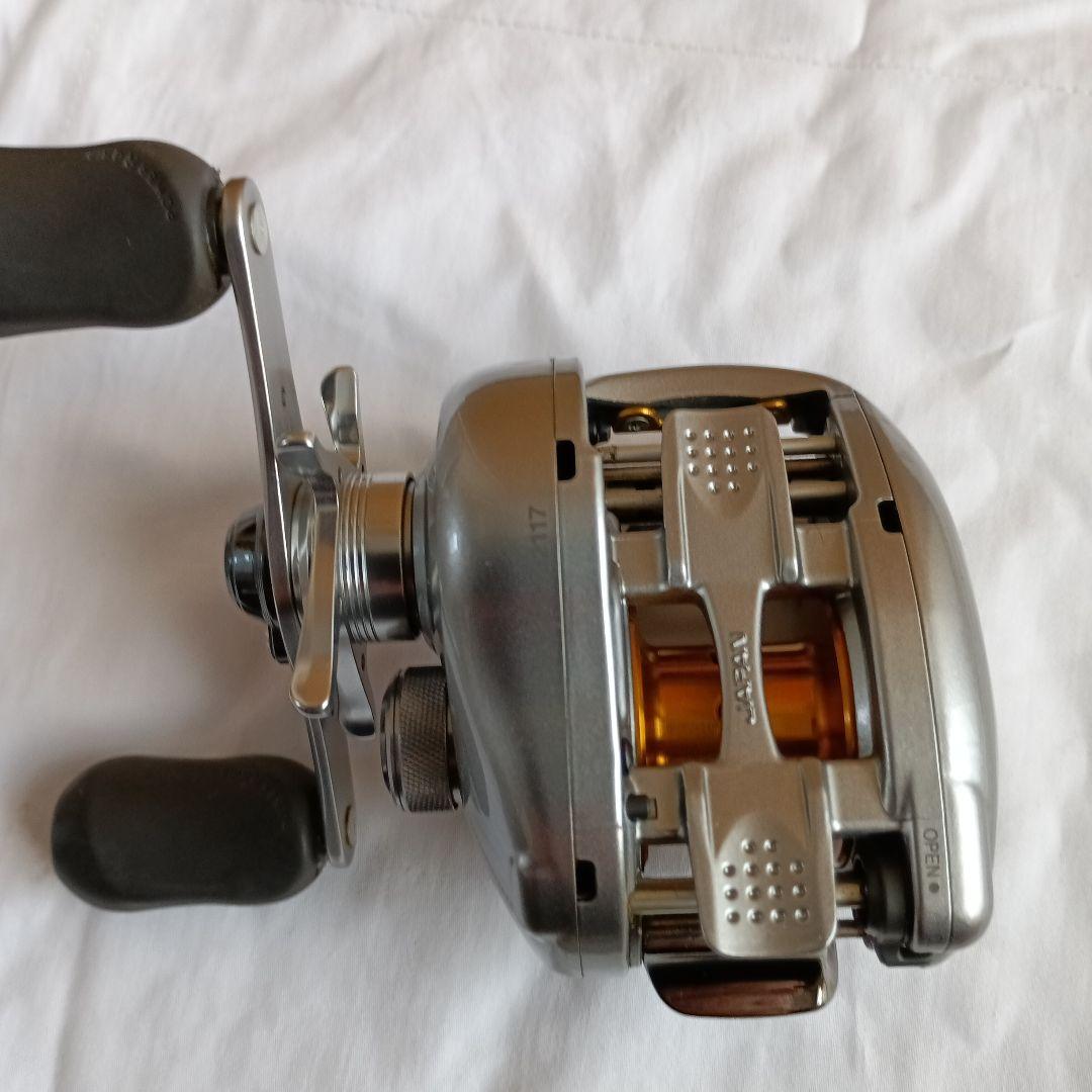 シマノ　07メタニウムMg右巻き （夢屋　07メタニウムMg用深溝スプール付き）