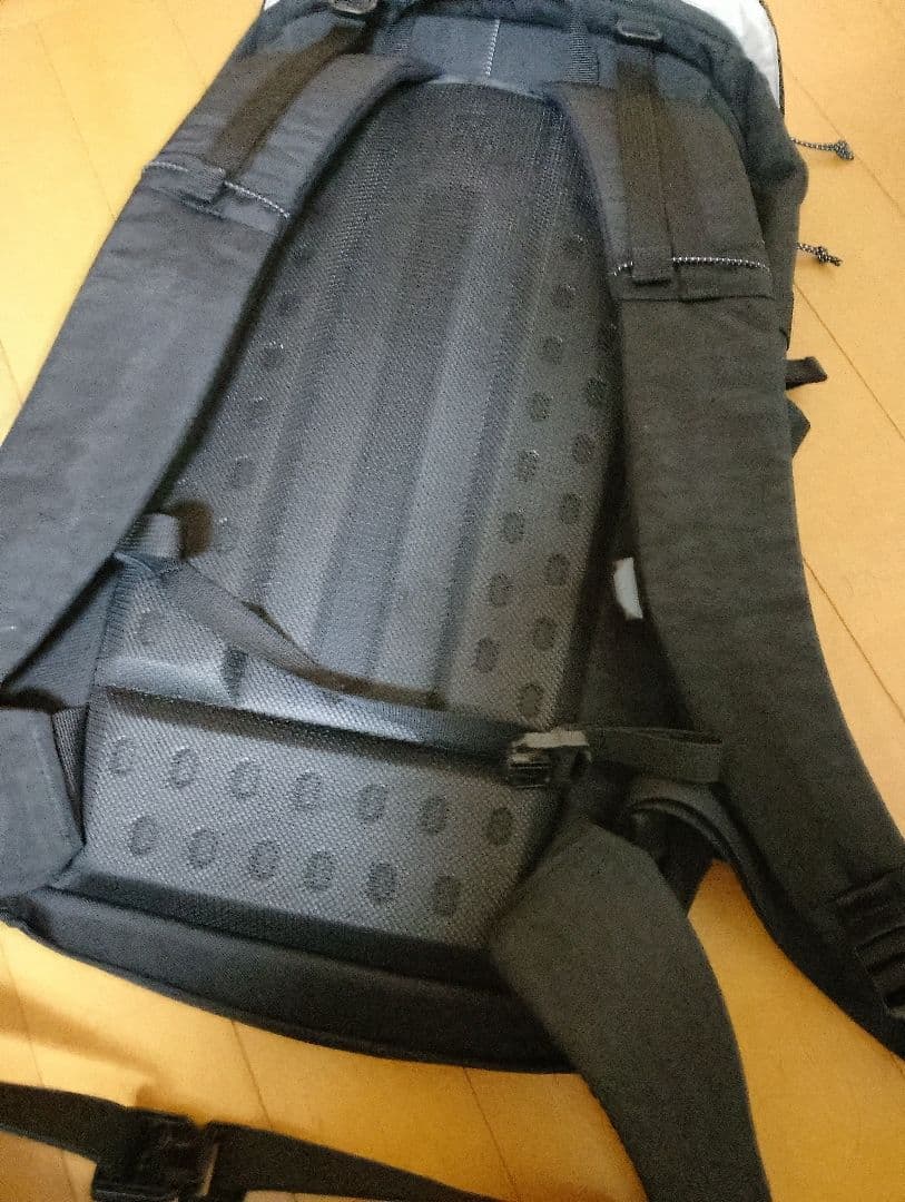 On バックパック 24L 未使用カバー付