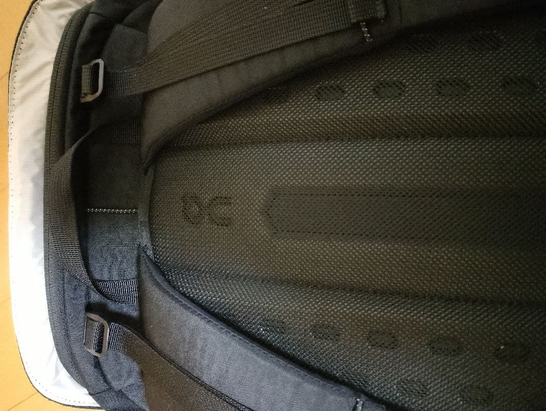 On バックパック 24L 未使用カバー付