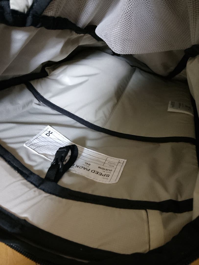 On バックパック 24L 未使用カバー付