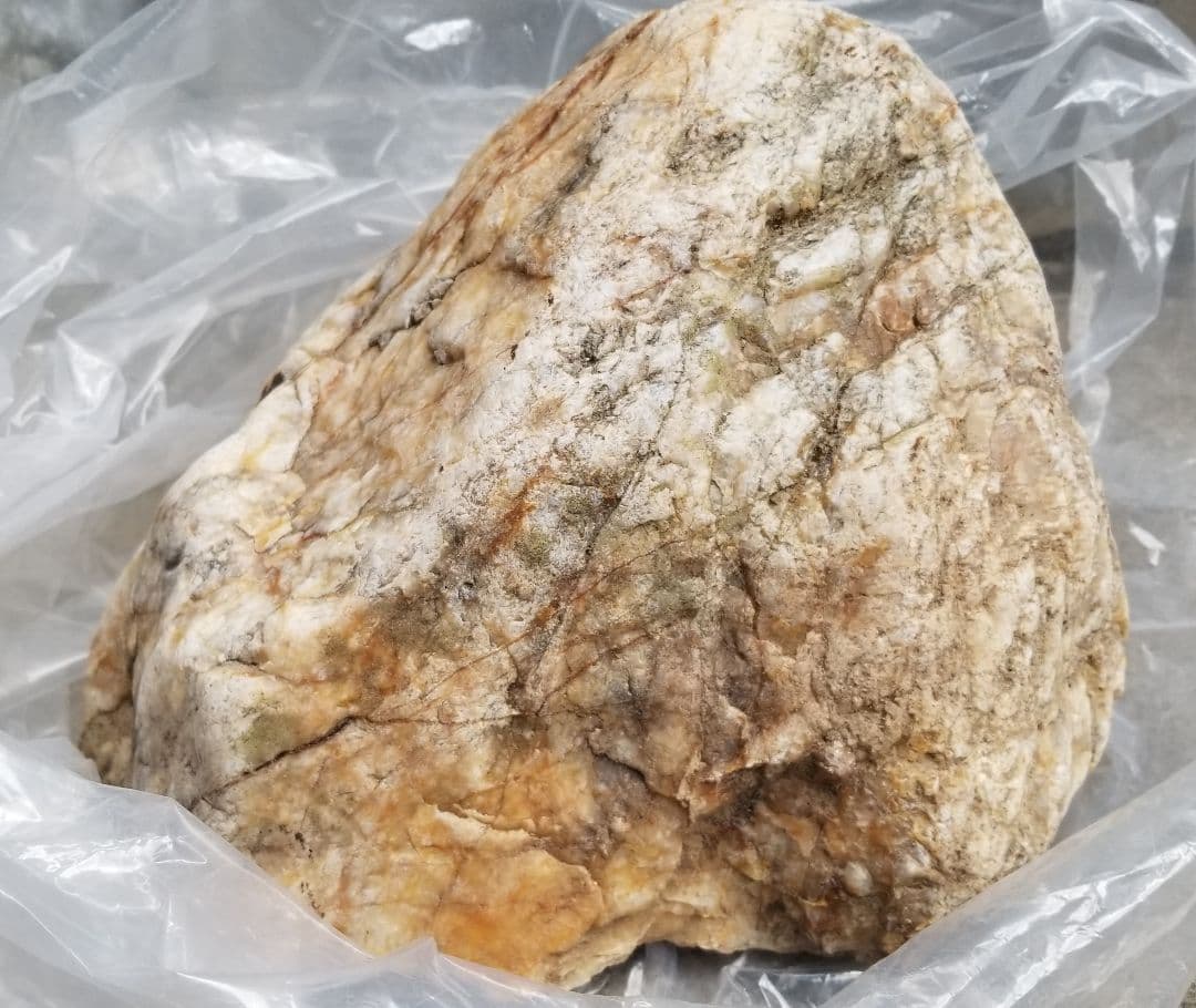 希少原石　石英　クオーツ　天然石 特大　アート