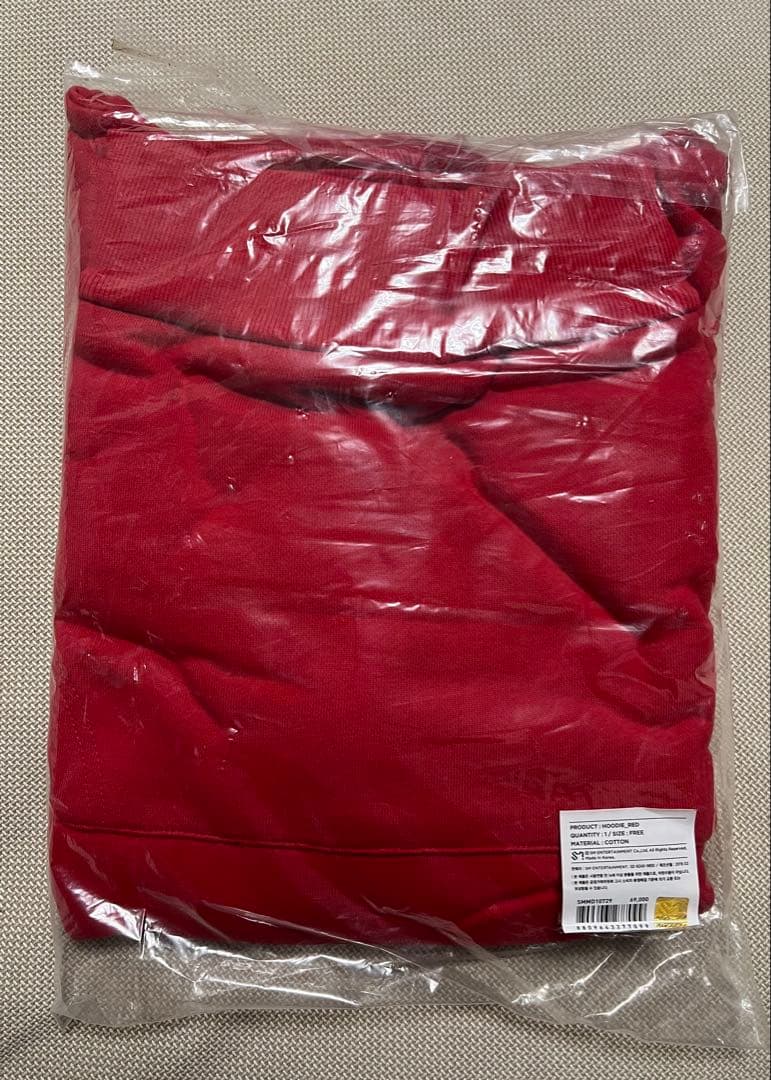 【新品未開封】東方神起 HOODIE RED ユノ チャンミン