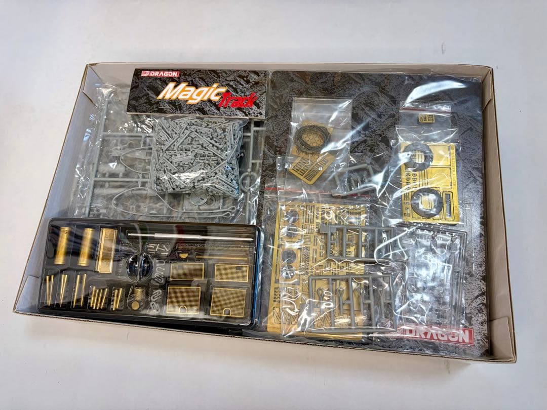 Dragon ドラゴン 1/35 6253 タイガー 1 後期型 (3in1）